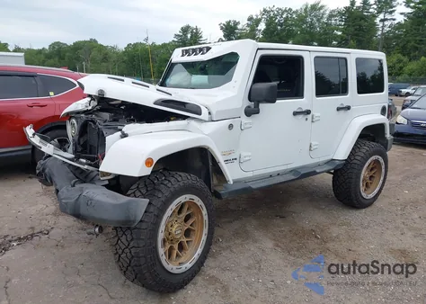 2015 Jeep Wrangler Unlimited Sahara z USA, uszkodzony, nr VIN 1C4BJWEG8FL562167